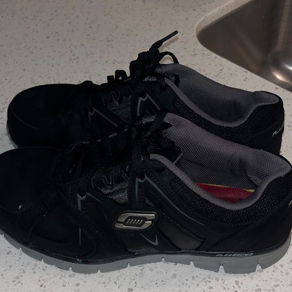 Sketchers Alloy steel tow Flex Sole work shoes size 10 - Picture 5 of 8